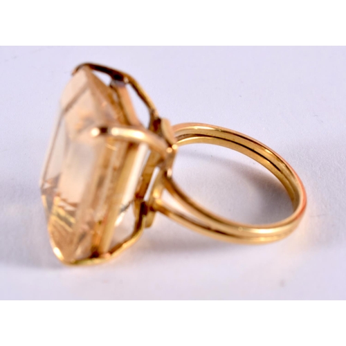 158 - 18ct Gold Vintage Citrine Set Cocktail Ring. N. 8.2 grams.