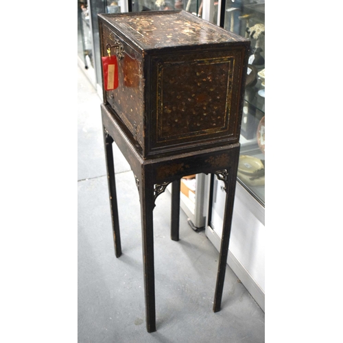 22 - A Rare late 16th century Japanese Namban cabinet on an 18th century or earlier Chippendale style lac... 