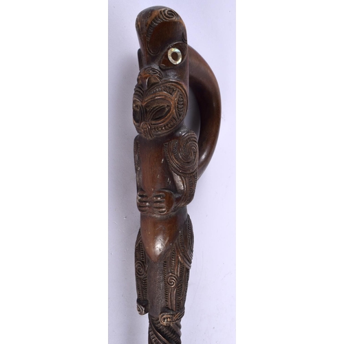 24 - A Very rare 19th century tribal New Zealand M?ori tokotoko (orators walking stick) the finely carved... 