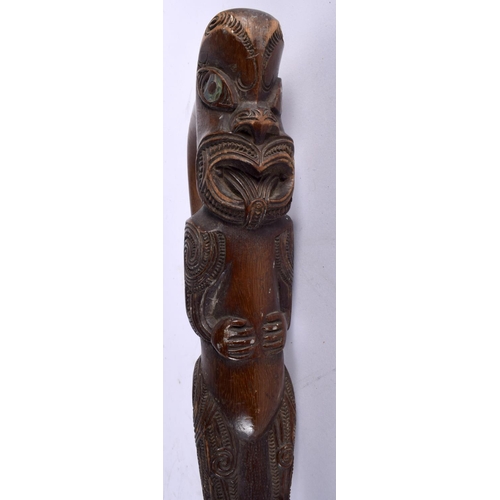 24 - A Very rare 19th century tribal New Zealand M?ori tokotoko (orators walking stick) the finely carved... 