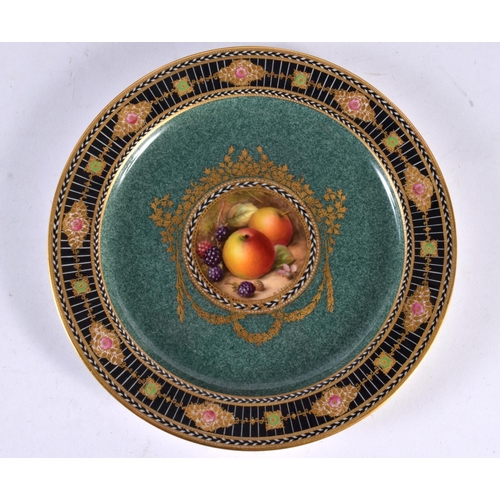 584 - A LOVELY SET OF ROYAL WORESTER FRUIT PAINTED CABINET PLATES by Richard Seabright, painted with studi... 