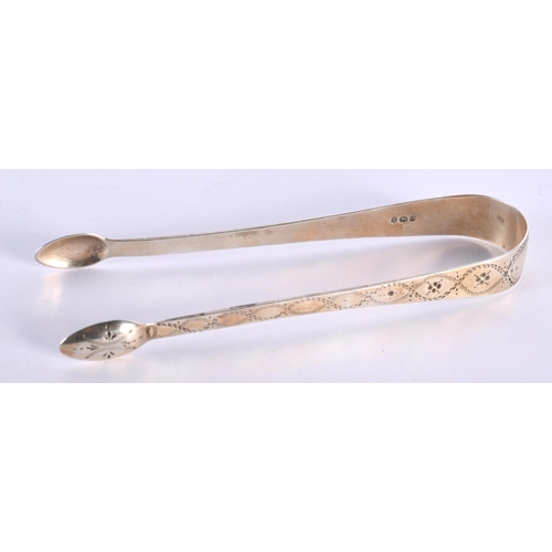 72 - A PAIR OF EARLY 19TH CENTURY SILVER SUGAR NIPS by John Gould. London 1802. 32.8 grams. 14.5 cm x 5 c... 