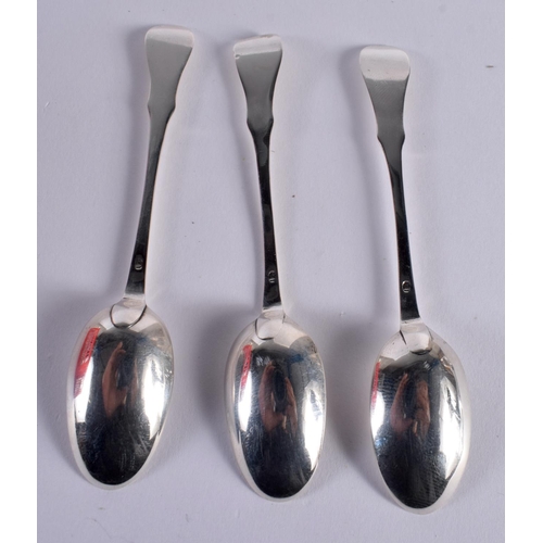 86 - THREE GEORGE III SILVER SPOONS possibly Provincial. 28.8 grams. 11.5 cm x 2.25 cm. (3)