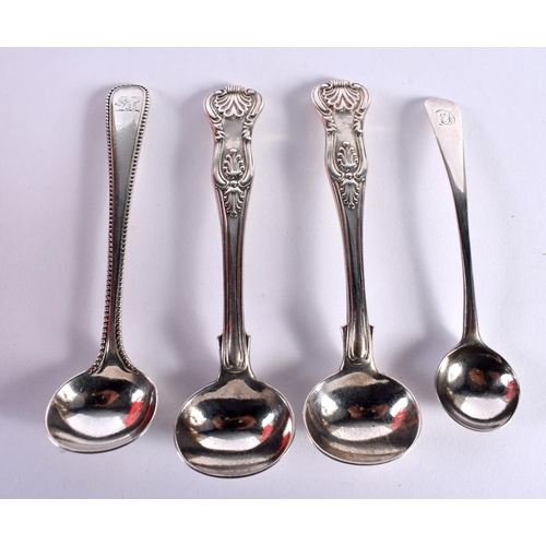 89 - TWO PAIRS OF VICTORIAN SILVER SPOONS. London 1856 & 1862. 85 grams. (4)