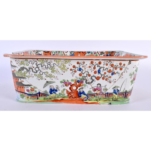 117 - A RARE EARLY 19TH CENTURY ENGLISH POTTERY RECTANGULAR FOOD WARMING BOX AND COVER probably Masons. 28... 