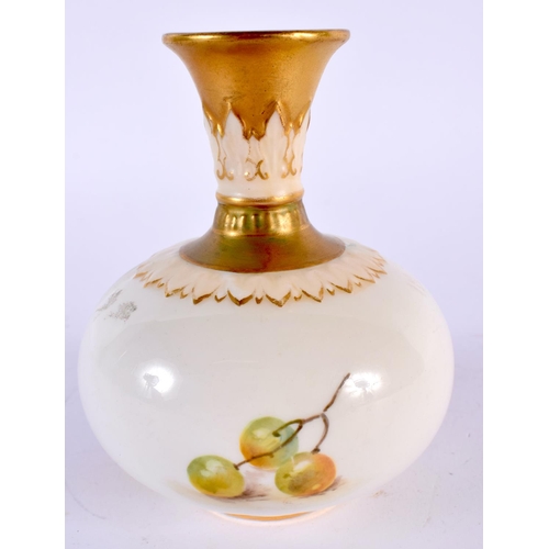 121 - A SMALL 19TH CENTURY ROYAL WORCESTER VASE by Lockyer, painted with fruit. 10 cm high.