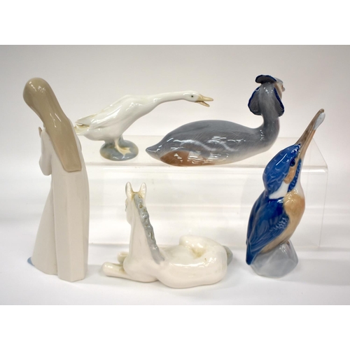 196 - 20th century Copenhagen figure of a Great Crested Grebe, another of a Kingfisher, a Lladro figure of... 