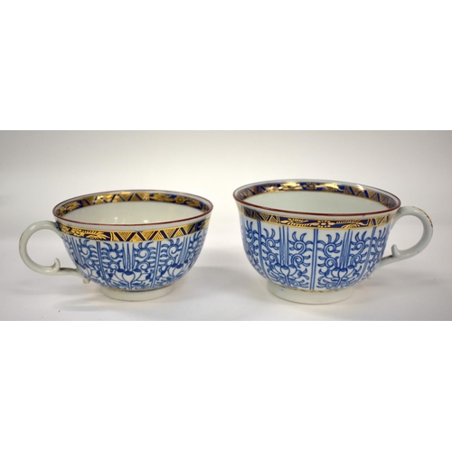 197 - 18th century Worcester Flight Barr rare pair of Royal Lily breakfast cups and saucers, small blue cr... 