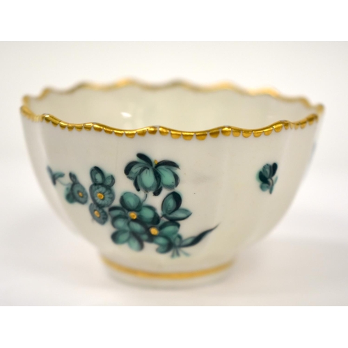 275 - 18th century Chelsea-Derby porcelain teabowl and saucer and matching saucer dish decorated in green ... 