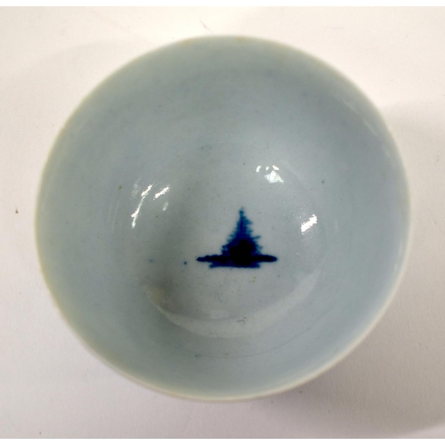 286 - Worcester teabowl and saucer painted in underglaze blue with the Gazebo pattern c. 1755 -58 Workman... 