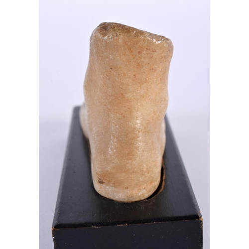 355 - A 19TH CENTURY ITALIAN GRAND TOUR CARVED MARBLE STONE FOOT FRAGMENT After the Antiquity. 10 cm x 7.5... 