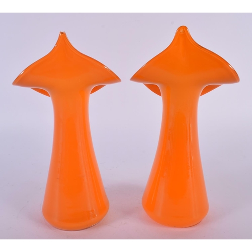 465 - A PAIR OF 1970S URANIUM ORANGE JACK IN A PULPIT GLASS VASES. 17 cm high.