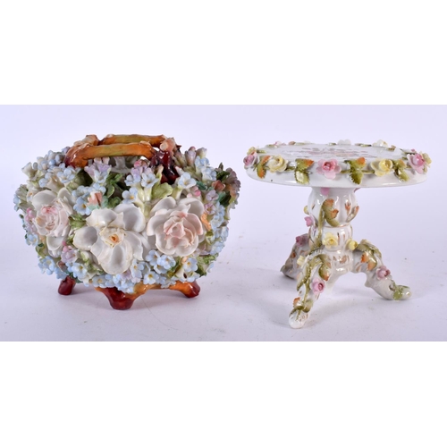 474 - AN 18TH CENTURY MEISSEN FIGURE together with a English 18th century frill vase etc. Largest 19 cm hi... 