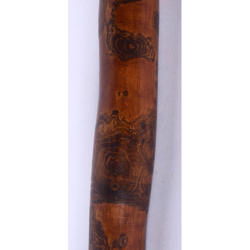 491 - AN 18TH/19TH CENTURY TURKISH OTTOMAN FIGURAL CARVED WOOD WALKING CANE. 100 cm long.