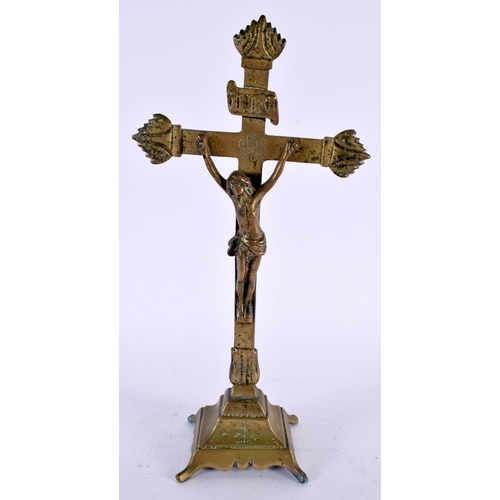 496 - AN 18TH/19TH CENTURY EUROPEAN BRONZE CORPUS CHRISTI. 24 cm high.