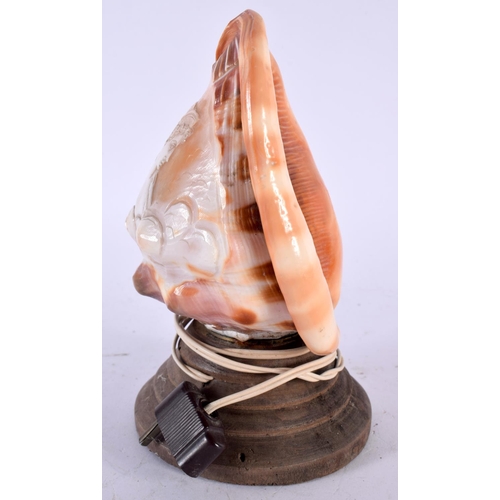 548 - AN ANTIQUE CONCH SHELL CAMEO LAMP. 15cm x 7cm.