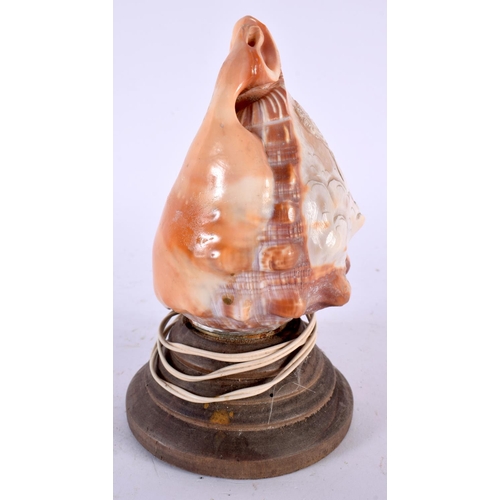 548 - AN ANTIQUE CONCH SHELL CAMEO LAMP. 15cm x 7cm.