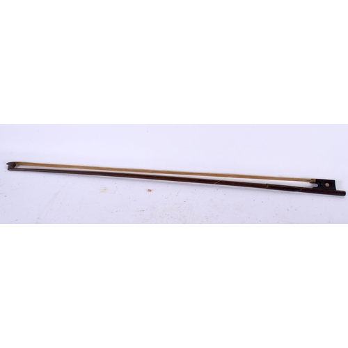 619 - A VINTAGE TWO PIECE BACK VIOLIN and bow. 58 cm long, length of back 35.5 cm.