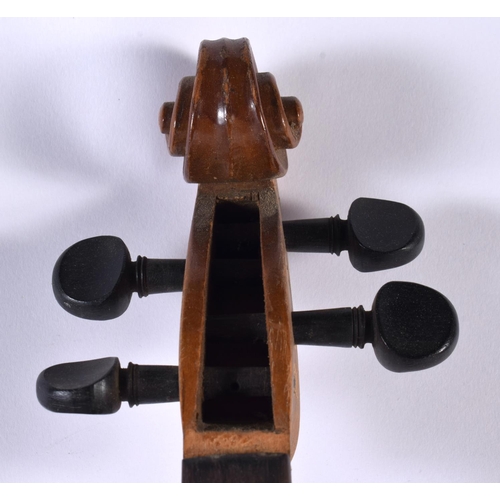 619 - A VINTAGE TWO PIECE BACK VIOLIN and bow. 58 cm long, length of back 35.5 cm.