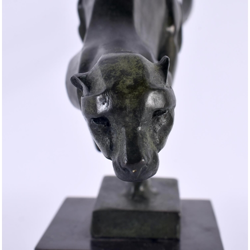 717 - AN ART DECO BRONZE FIGURE OF A LEAPING PANTHER. 27 cm x 20cm.