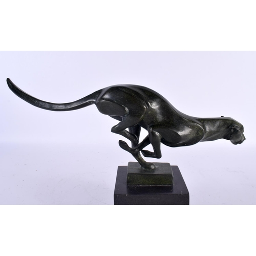 717 - AN ART DECO BRONZE FIGURE OF A LEAPING PANTHER. 27 cm x 20cm.