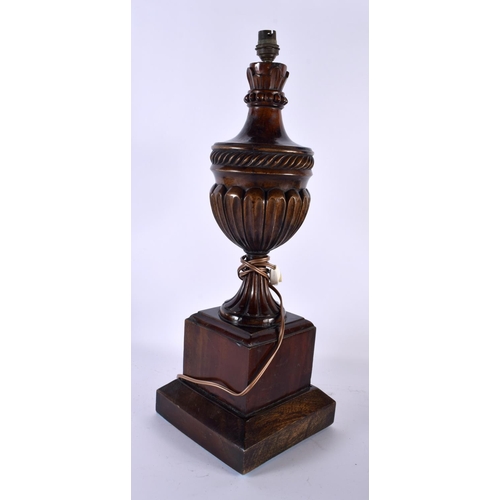 720 - A LARGE EDWARDIAN CARVED WOOD COUNTRY HOUSE LAMP. 55 cm high.