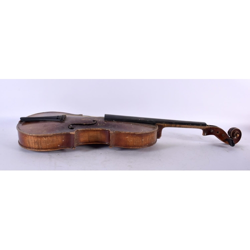 894 - A VIOLIN. 59 cm long, length of back 35.5 cm.