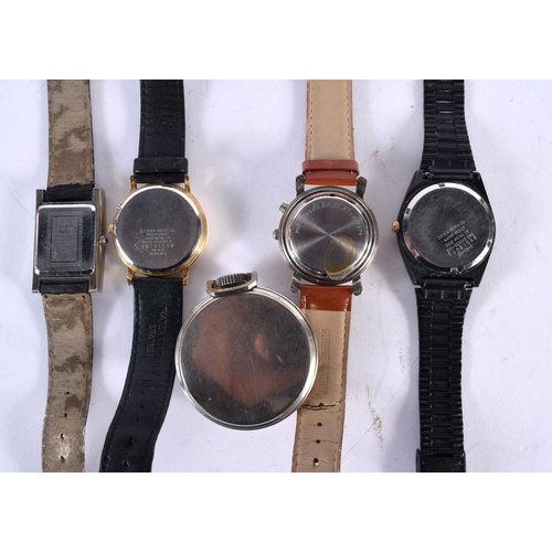 1015 - FIVE WATCHES. Largest 5 cm wide. (5)