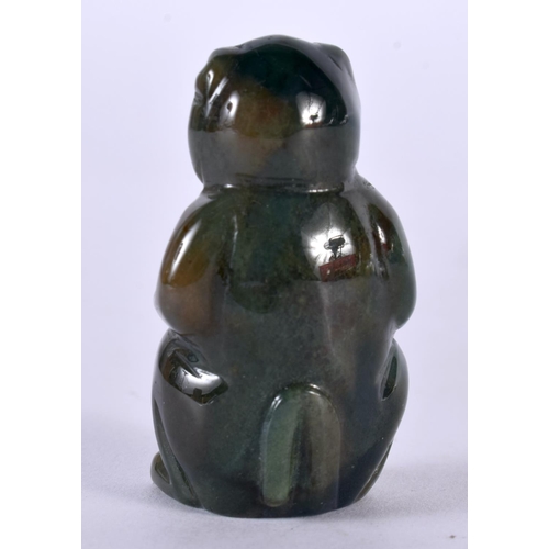 1019 - A CHINESE CARVED JADE BEAR. 39 grams. 5 cm x 3 cm.