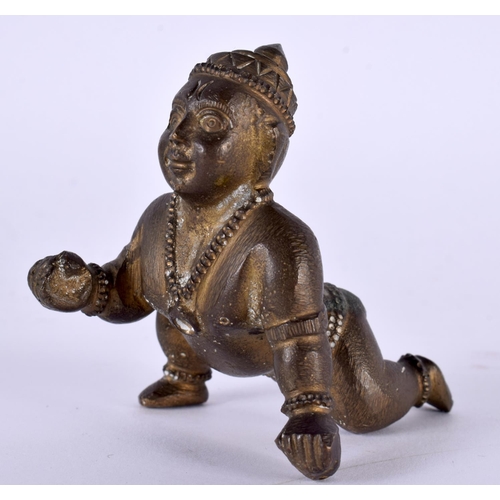 1030 - A 19TH CENTURY INDIAN BRONZE FIGURE OF A CRAWLING BUDDHA. 212 grams. 6.5 cm x 5.25 cm.