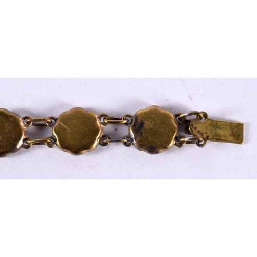 1074 - A JAPANESE TAISHO PERIOD MIXED METAL BRACELET. 12.5 grams. 18cm long.