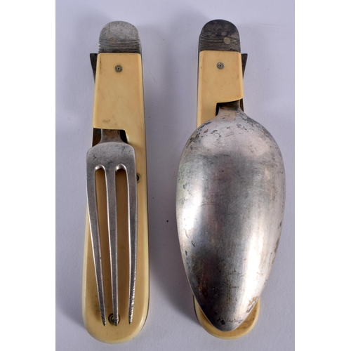 1102 - A SET OF OF EARLY VICTORIAN SILVER PLATED BONE CAMPAIGN CUTLERY. 166 grams. 20.5 cm x 4 cm extended.