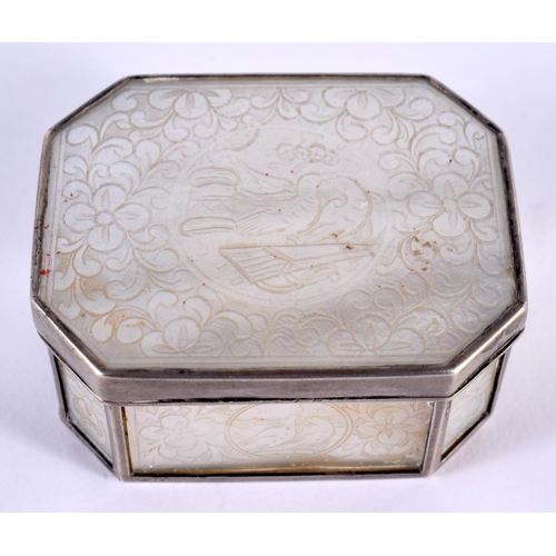 1109 - AN ANTIQUE CHINESE SILVER AND MOTHER OF PEARL SNUFF BOX. 50.7 grams. 5.5 cm x 4.5 cm.