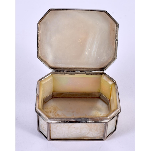 1109 - AN ANTIQUE CHINESE SILVER AND MOTHER OF PEARL SNUFF BOX. 50.7 grams. 5.5 cm x 4.5 cm.