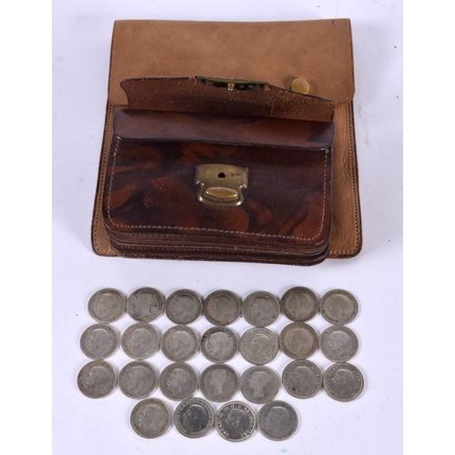 1226 - A PURSE CONTAINING 25 SILVER THRUPPENCE COINS.. Weight of coins 34.6g