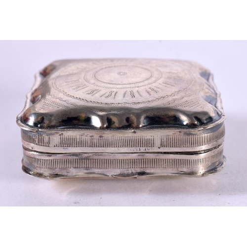 1263 - A CONTINENTAL SILVER (POSSIBLY DUTCH) PILL BOX WITH EMBOSSED DECORATION.  Stamped Sterling, 4.8 cm x... 