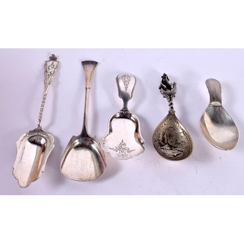 1288 - FIVE CONTINENTAL SILVER CADDY SPOONS.  Largest 11.4cm x 3.3cm, total weight 54g (5)