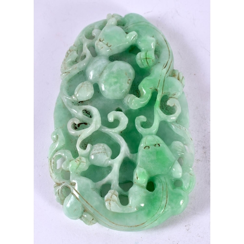 1316 - A CHINESE CARVED JADE FUNGUS PLAQUE. 165 grams. 11cm x 7cm.