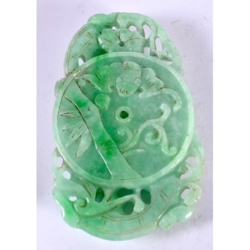 1316 - A CHINESE CARVED JADE FUNGUS PLAQUE. 165 grams. 11cm x 7cm.