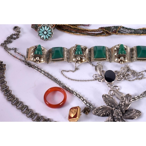 1325 - ASSORTED JEWELLERY. (qty)