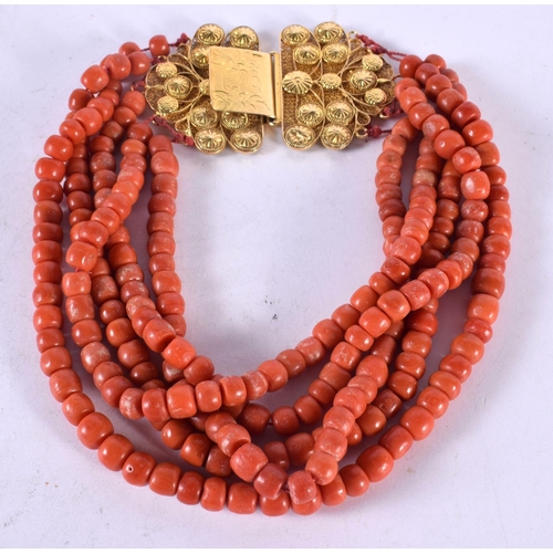 1330 - AN 18CT GOLD AND CORAL NECKLACE. 241 grams. 36 cm long.