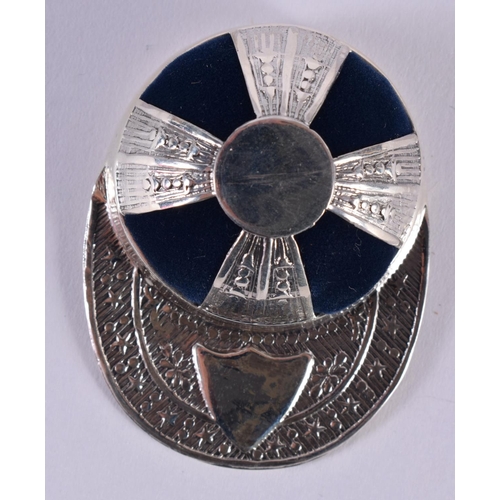 1356 - A SILVER JOCKEY HAT PIN CUSHION. 20 grams. 5.25 cm x 4 cm.