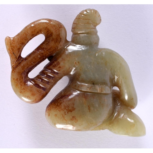 1370 - A CHINESE CARVED JADE FIGURE. 87.6 grams. 7.5 cm x 6 cm.