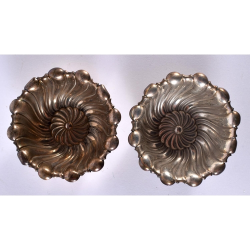 1384 - A PAIR OF SILVER SALTS.  Stamped 925, 6.9cm x 2.6 cm, total weight 48g (2)