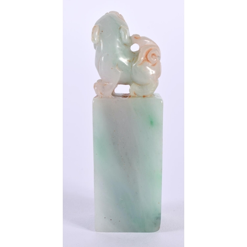 1394 - A CARVED JADE FOO DOG SEAL.  6.2 cm x 2 cm x 1.5cm, weight 51g