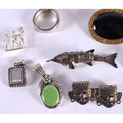 1422 - A MIXED SILVER JEWELLERY LOT.  weight 66g (qty)