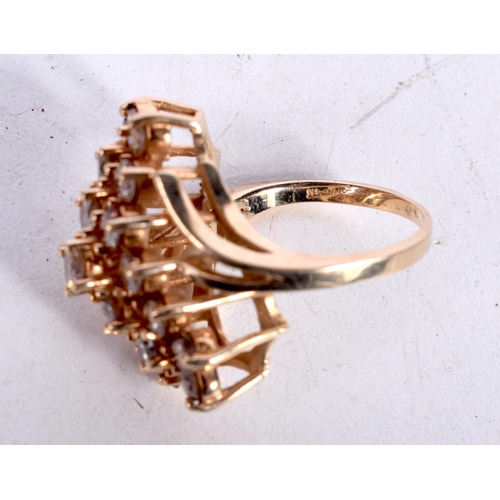 1423 - A 14CT GOLD AND CINNAMON DIAMOND CLUSTER RING.  Size M, Stamped 14K, weight 9g