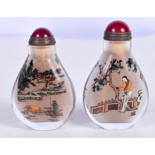 1452 - TWO CHINESE SNUFF BOTTLES.  Largest 6.9cm x 4.2 cm x 2.5cm (2)