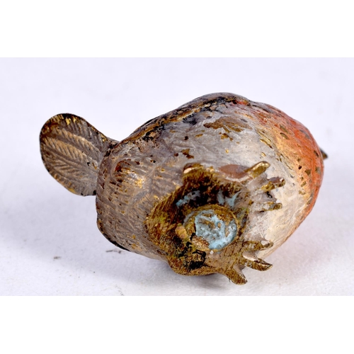 1466 - A COLD PAINTED BRONZE ROBIN.  2.7cm x 3.1cm x 1.8 cm, weight 41.3g