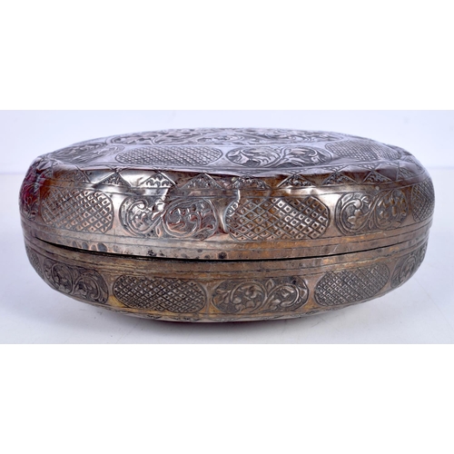 1471 - A WHITE METAL OVAL BOX AND COVER.  7.8 cm x 20cm x 15cm, weight 209g